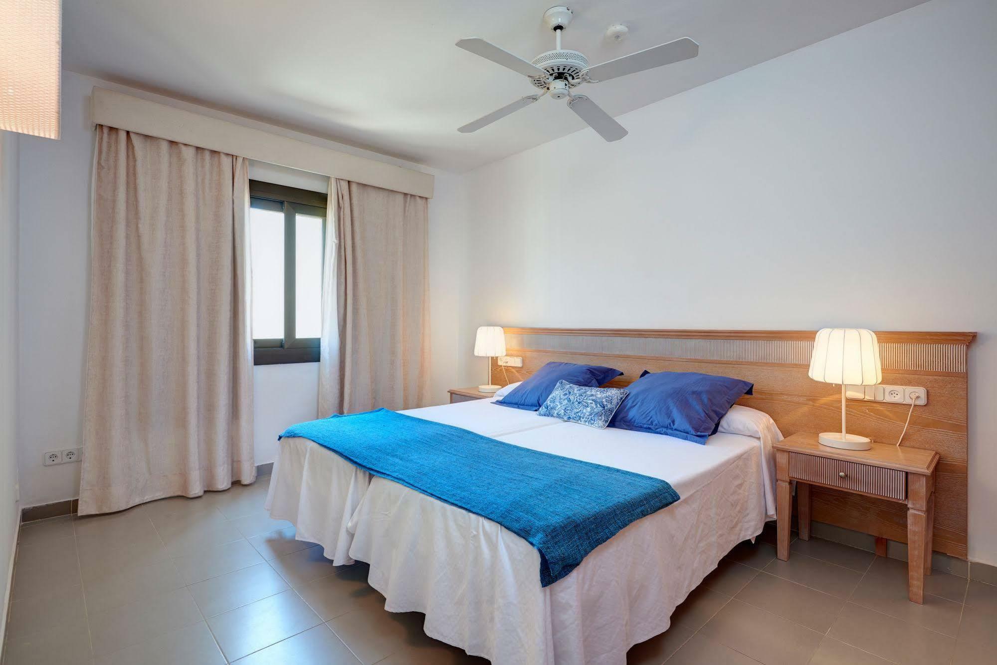 Lemar Apartments Colonia de Sant Jordi Exterior photo